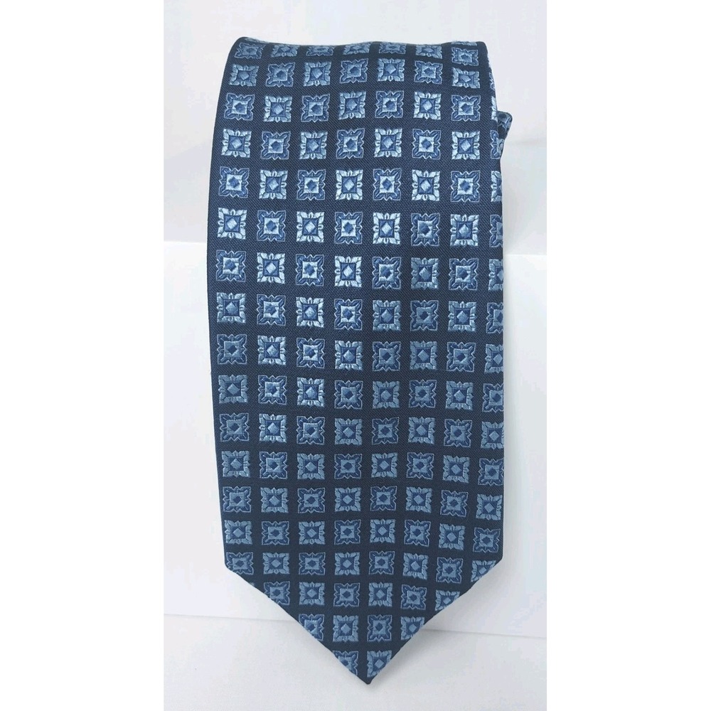 Lands End Silk‎ Tie Navy Blue Geometric Pattern Handsewn USA 3.5"x59"